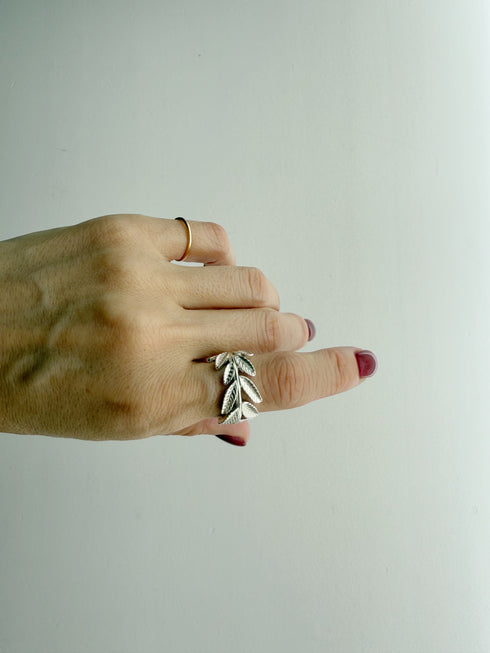leaf ring